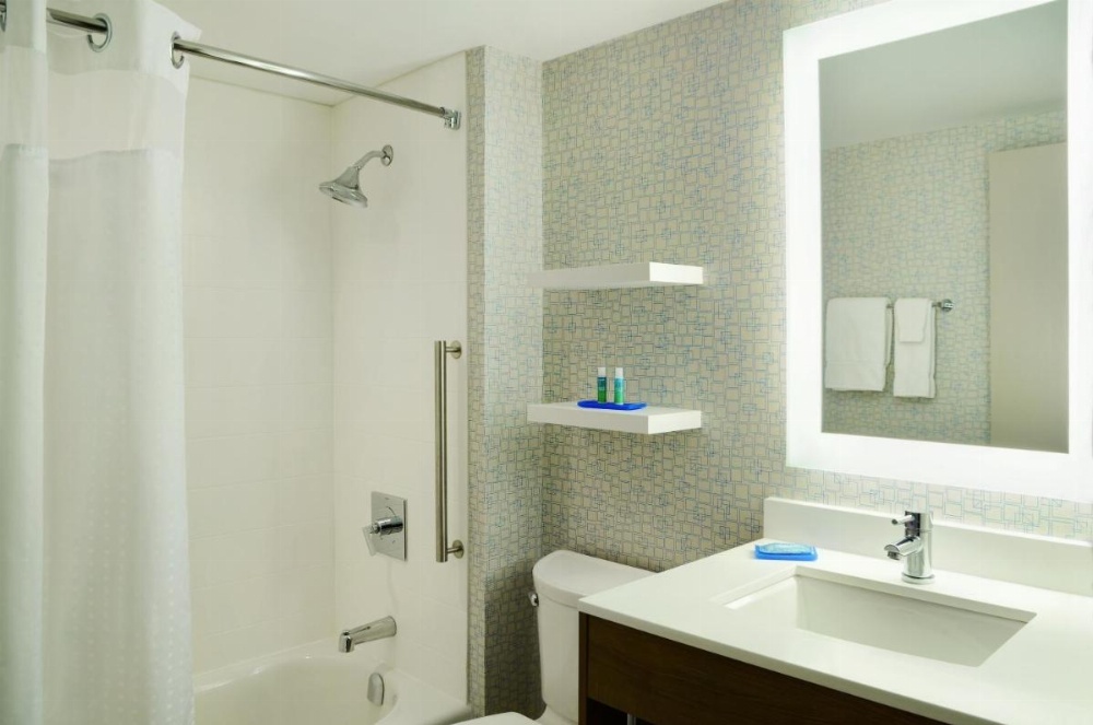 Holiday Inn Express Toronto Downtown Image 14